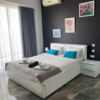 Сдается 2-х комнатная квартира, 94 м²