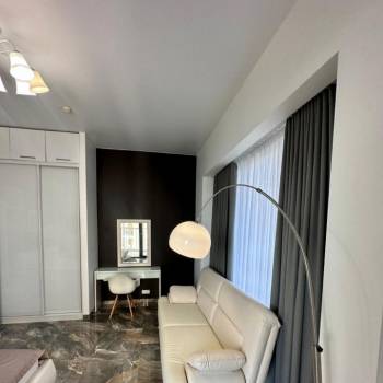 Сдается 2-х комнатная квартира, 94 м²