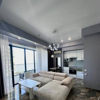 Сдается 2-х комнатная квартира, 94 м²