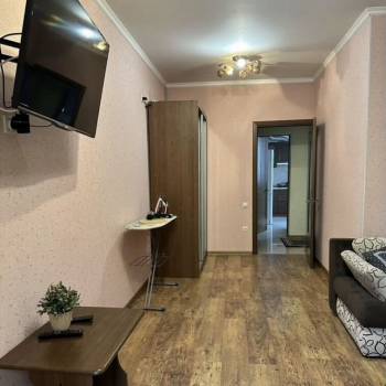 Продается 1-комнатная квартира, 36 м²