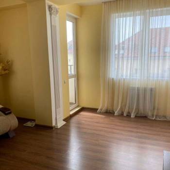 Продается 2-х комнатная квартира, 57 м²