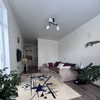 Продается 2-х комнатная квартира, 56 м²