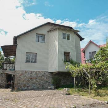 Продается Дом, 298 м²