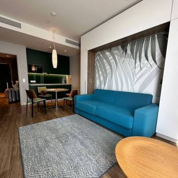 Сдается 1-комнатная квартира, 105 м²