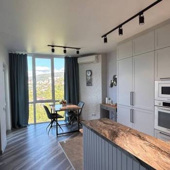 Продается 2-х комнатная квартира, 56 м²