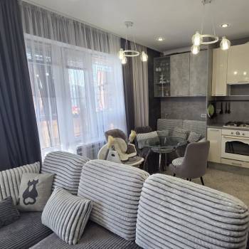 Продается 2-х комнатная квартира, 54 м²