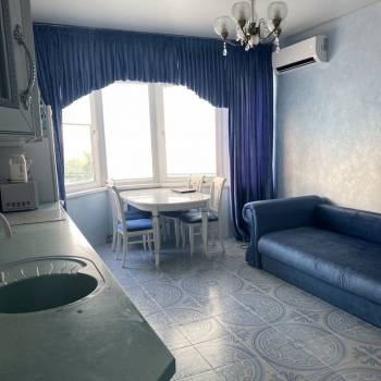 Продается Многокомнатная квартира, 83,2 м²
