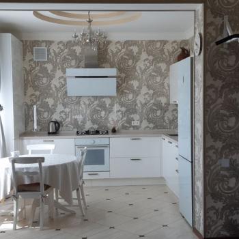 Сдается 2-х комнатная квартира, 85 м²