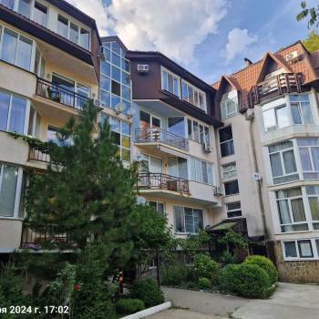 Продается 1-комнатная квартира, 50 м²