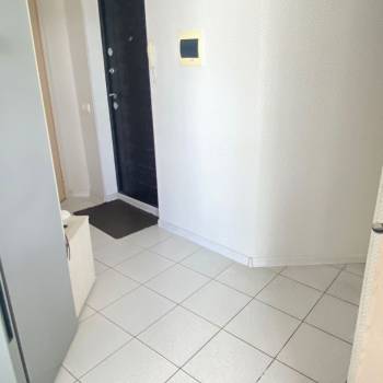 Продается 1-комнатная квартира, 36 м²