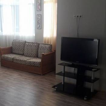 Сдается 1-комнатная квартира, 56 м²