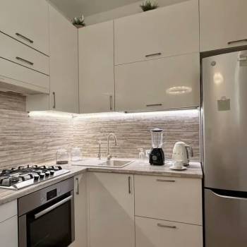 Сдается Многокомнатная квартира, 61 м²
