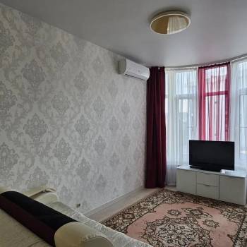 Продается 1-комнатная квартира, 39 м²