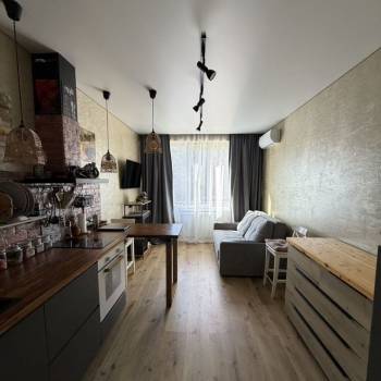 Продается 1-комнатная квартира, 19 м²