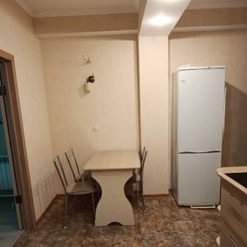 Сдается 1-комнатная квартира, 51 м²