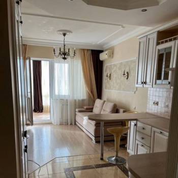 Сдается 2-х комнатная квартира, 82 м²