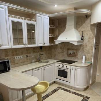 Сдается 2-х комнатная квартира, 82 м²
