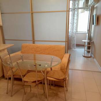 Продается 1-комнатная квартира, 35 м²