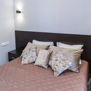 Сдается 1-комнатная квартира, 61,1 м²
