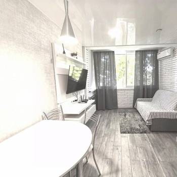 Продается 1-комнатная квартира, 18 м²
