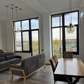 Продается 1-комнатная квартира, 51 м²