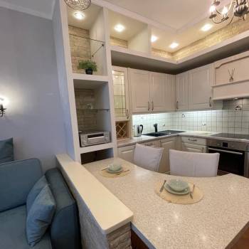 Продается 1-комнатная квартира, 68,3 м²