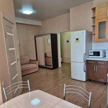 Сдается 1-комнатная квартира, 39 м²