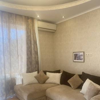 Сдается Многокомнатная квартира, 90 м²