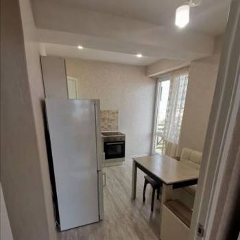 Продается 1-комнатная квартира, 42,4 м²