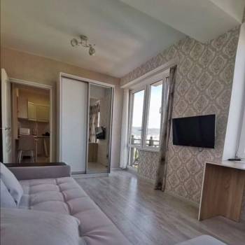 Продается 1-комнатная квартира, 42,4 м²