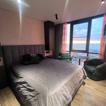 Продается 1-комнатная квартира, 35 м²