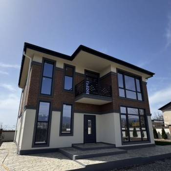 Продается Дом, 180 м²