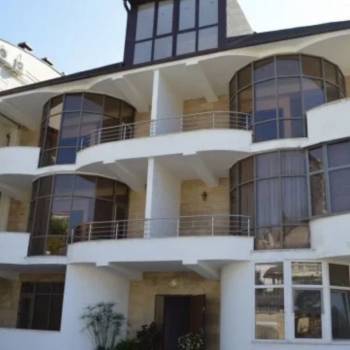 Сдается 2-х комнатная квартира, 70 м²