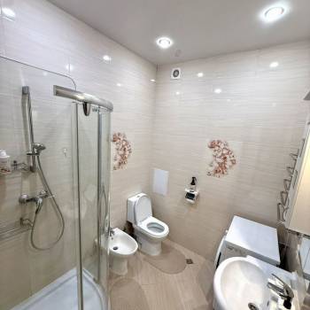 Сдается 2-х комнатная квартира, 70 м²