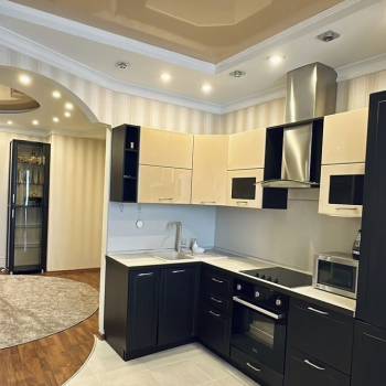 Сдается 2-х комнатная квартира, 86 м²