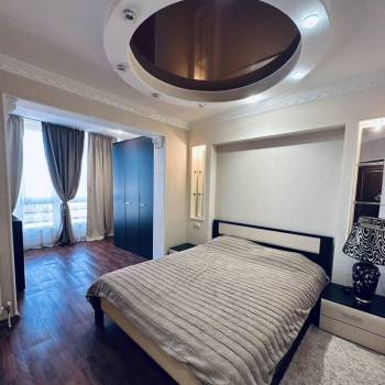 Сдается 2-х комнатная квартира, 86 м²