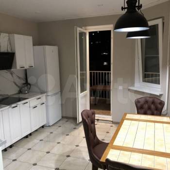 Сдается Многокомнатная квартира, 110 м²