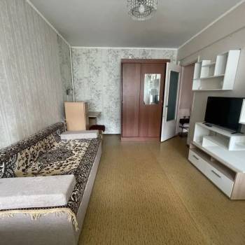 Сдается 1-комнатная квартира, 42 м²