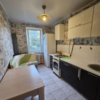 Сдается Многокомнатная квартира, 53 м²