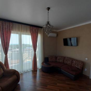 Сдается 2-х комнатная квартира, 110 м²