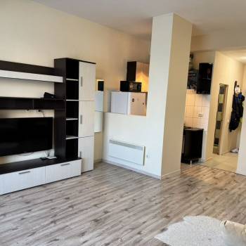 Сдается 1-комнатная квартира, 37 м²