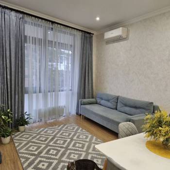 Сдается 1-комнатная квартира, 42,7 м²