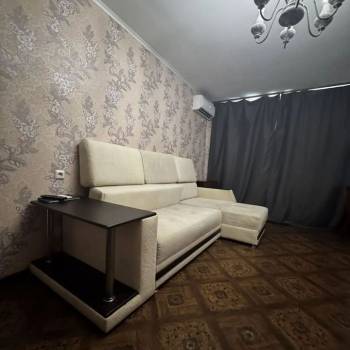 Сдается 1-комнатная квартира, 38 м²