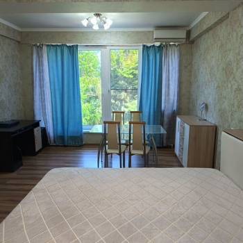 Продается 1-комнатная квартира, 40 м²