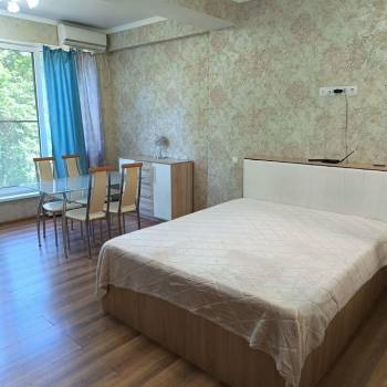 Продается 1-комнатная квартира, 40 м²