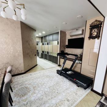Продается Многокомнатная квартира, 81 м²