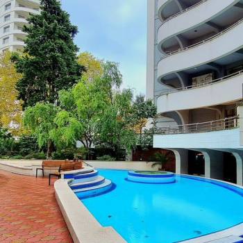 Сдается Многокомнатная квартира, 130 м²