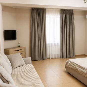 Сдается 2-х комнатная квартира, 75 м²