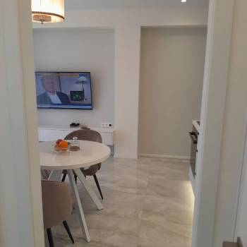 Продается 1-комнатная квартира, 32 м²