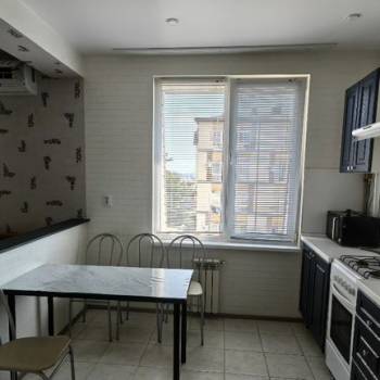 Сдается Многокомнатная квартира, 54 м²